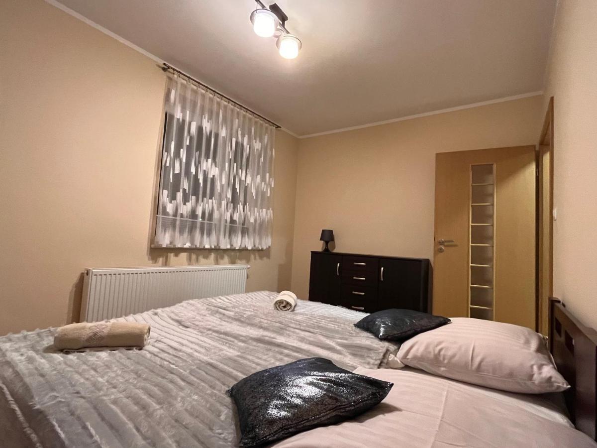 Komfortowy Apartament W Ustroniu, 57M2, Dwie Sypialnie, Darmowy Ogrodzony Parking, Osobna Kuchnia, Blisko Czantoria I Szlaki Piesze Apartment *