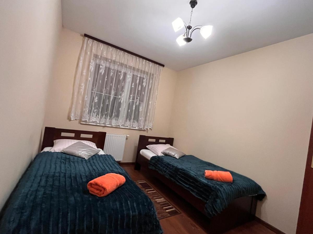 Komfortowy Apartament W Ustroniu, 57M2, Dwie Sypialnie, Darmowy Ogrodzony Parking, Osobna Kuchnia, Blisko Czantoria I Szlaki Piesze Apartment *