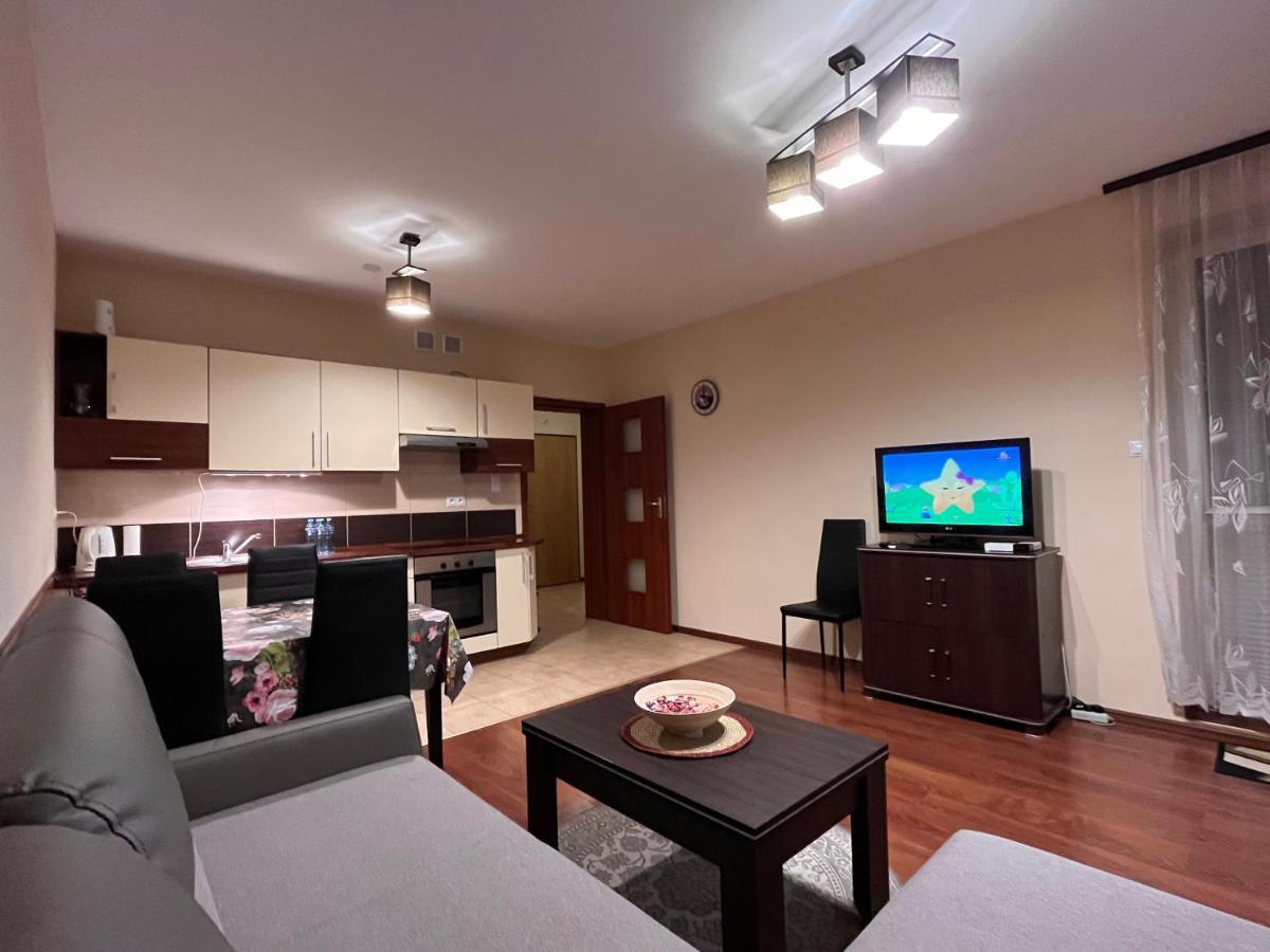 Komfortowy Apartament W Ustroniu, 57M2, Dwie Sypialnie, Darmowy Ogrodzony Parking, Osobna Kuchnia, Blisko Czantoria I Szlaki Piesze Apartment *