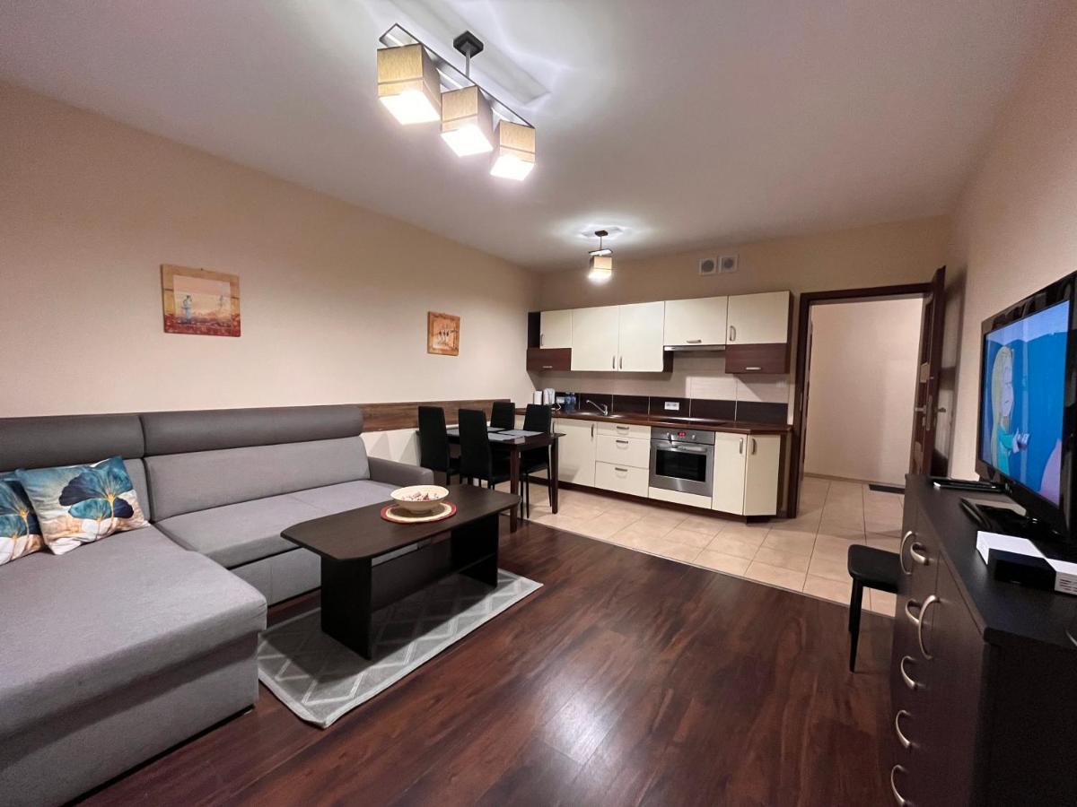 Komfortowy Apartament W Ustroniu, 57M2, Dwie Sypialnie, Darmowy Ogrodzony Parking, Osobna Kuchnia, Blisko Czantoria I Szlaki Piesze Apartment *